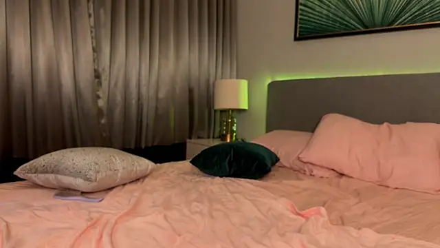 _nitro_emily_'s Live XXX Chat