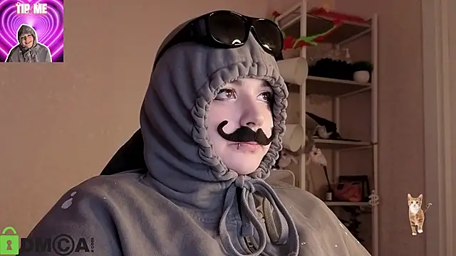 Mia_R0ss élő XXX-chatje