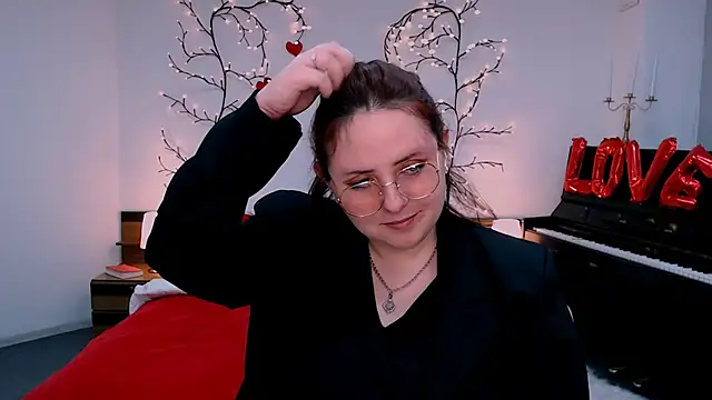 Hennessy_bunny's Live XXX Chat