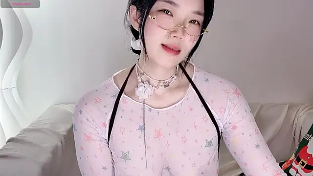 upoo7lt's Live XXX Chat