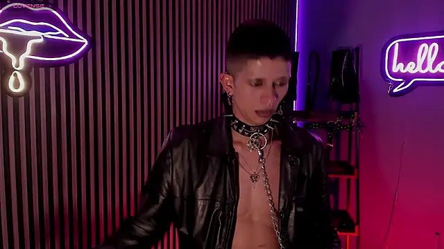 Maximoking26 – Naživo XXX chat