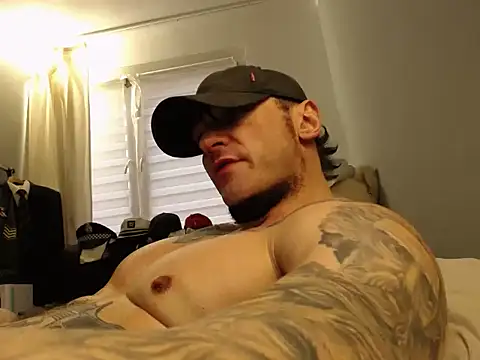 Show modela ballardbret na web-kameri