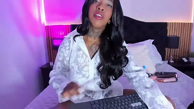 Pauline_Fox 现场XXX聊天