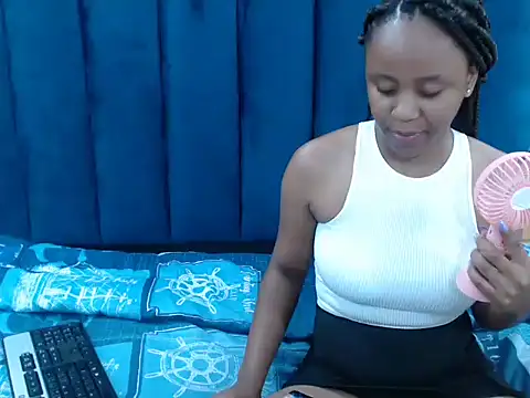 Chat +18 de CreamyTea ao vivo