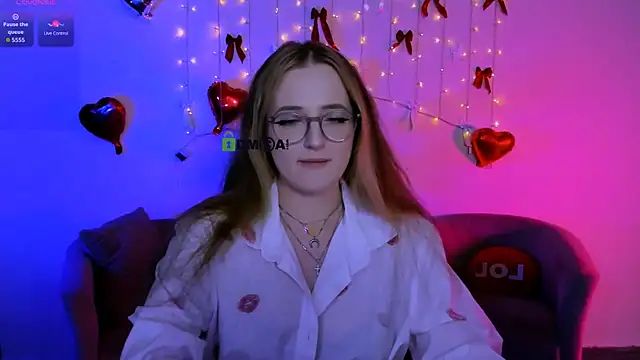 luna_berryy's Live XXX Chat