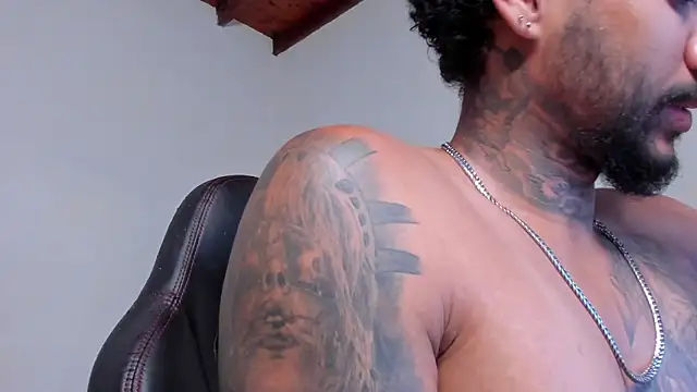 Chat XXX en directo de LuigiVitale_1