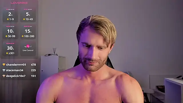 Chat +18 de Paul_Rolex ao vivo