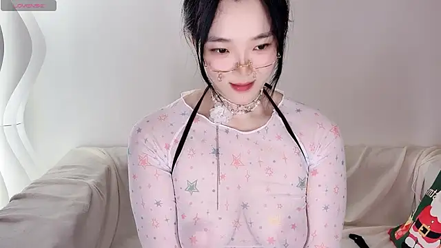 upoo7lt's Live XXX Chat