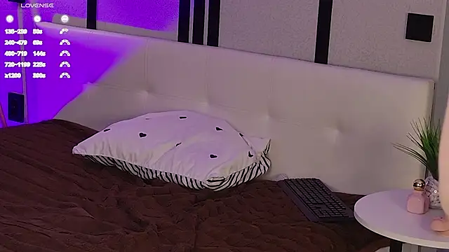 Bingebae Live XXX Chat