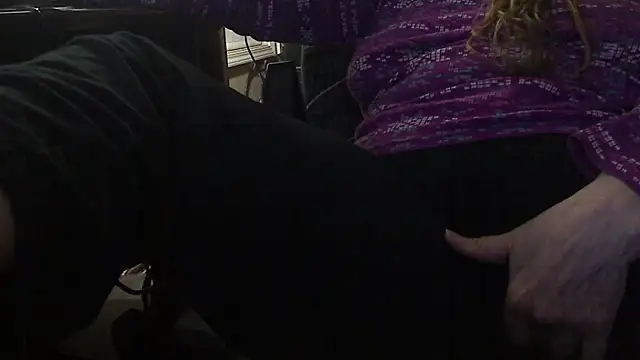 Ireallysquirt – Naživo XXX chat