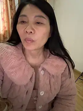 xiiuuff18 Adlı Modelin Web Kamerası Şovu