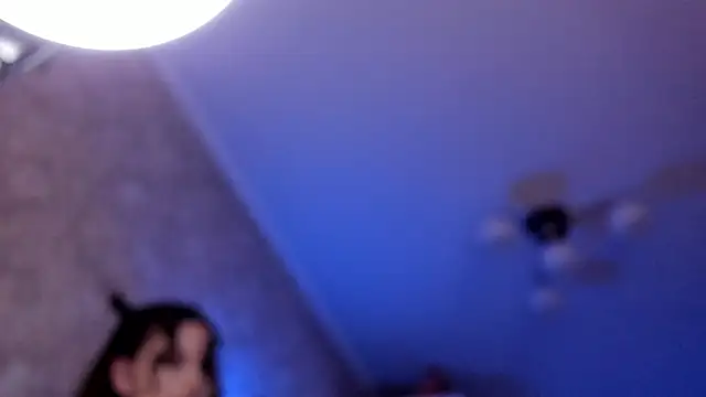 yourbabykittyのウェブカメラショー