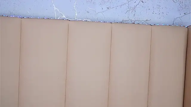 Chat XXX en directo de BambiRoses