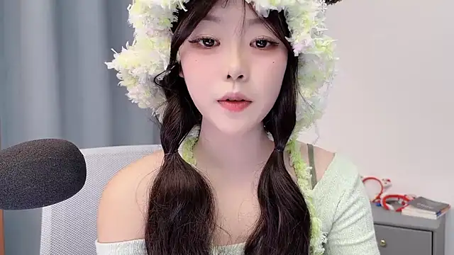 smalldaisy Chat XXX in diretta