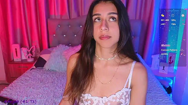 แชท XXX สดของ Emiily_Scott1