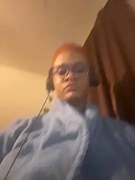 Živý XXX chat nickytheehawtie