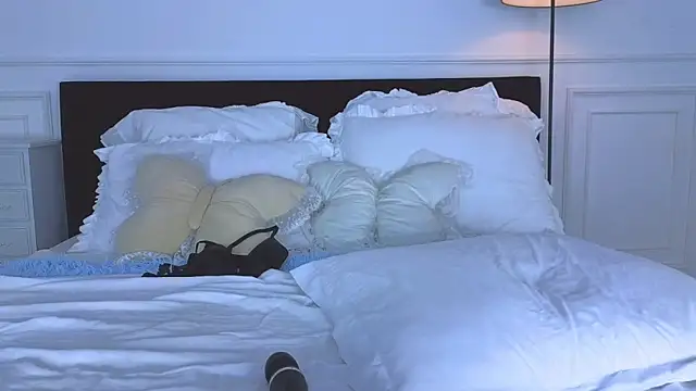 Chat +18 de NicoleMarani ao vivo