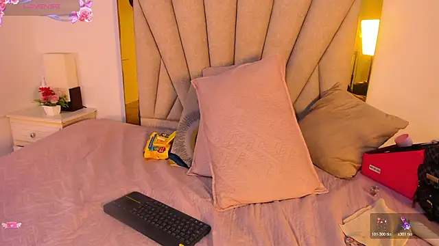 vahiolet_fuentes: απευθείας συνομιλία ΧΧΧ