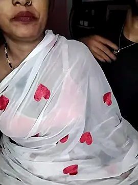 Pokazy przed kamerką – Secret_Couple_X