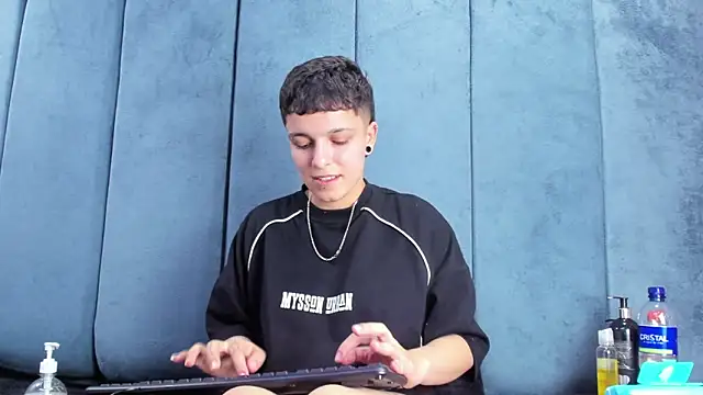 Megan_Thompson_'s Live XXX Chat