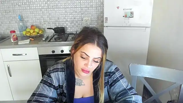 Ellyslimdoll: απευθείας συνομιλία ΧΧΧ