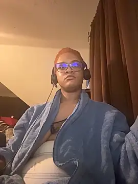 nickytheehawtie: онлайн-секс-чат