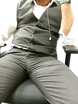 Pokazy przed kamerką – SADDLECOCK