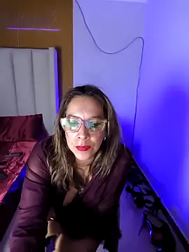 Chat +18 de Rubi424 ao vivo