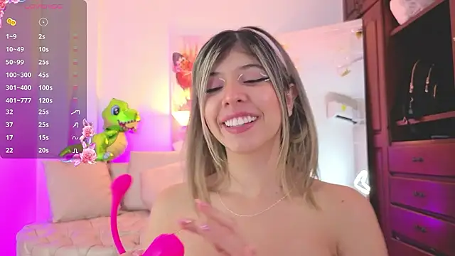 NATAASHA___ Adlı Modelin Canlı XXX Sohbeti