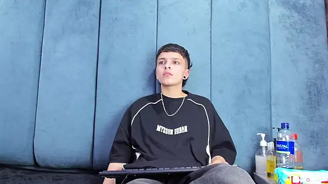 Megan_Thompson_ Chat XXX live