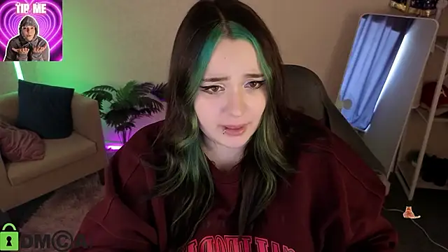 Mia_R0ss Chat XXX in diretta