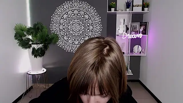 EchoScribe Adlı Modelin Canlı XXX Sohbeti