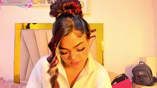 vahiolet_fuentes Live XXX-chat