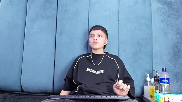 Megan_Thompson_ Live XXX-chat