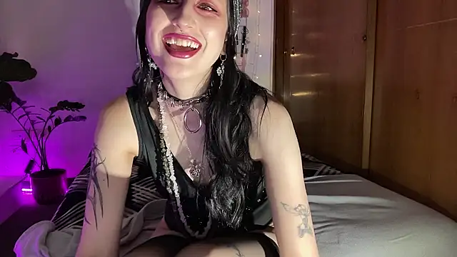 Chat +18 de ELENA_UMBRA ao vivo