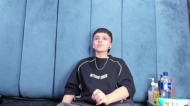 Megan_Thompson_'s Live XXX Chat