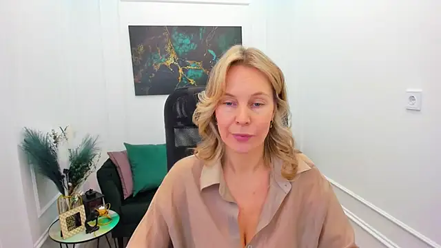 XXX chat uživo modela Sinty_Devis