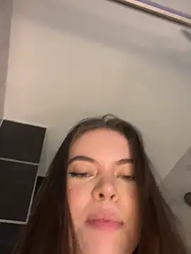 XXX chat uživo modela alyabelova