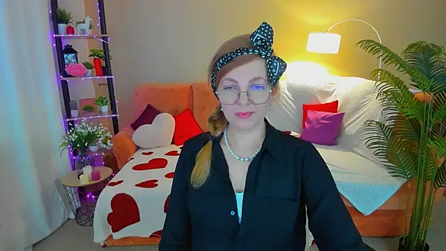 YourUniverser's Live XXX Chat