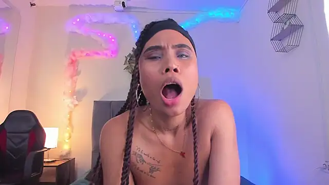 Czat XXX na żywo – Lucerop_