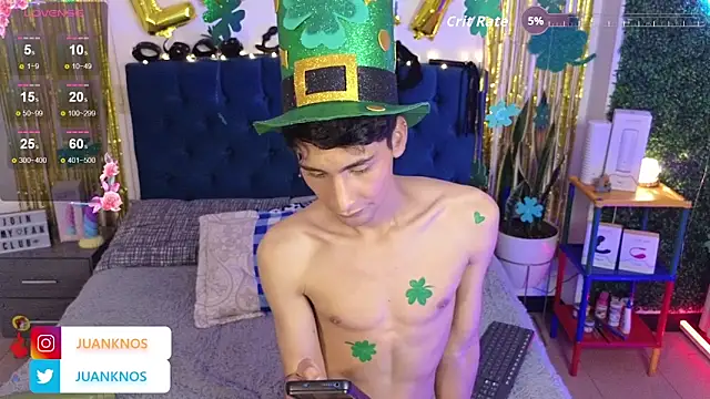 by_pandora's Live XXX Chat