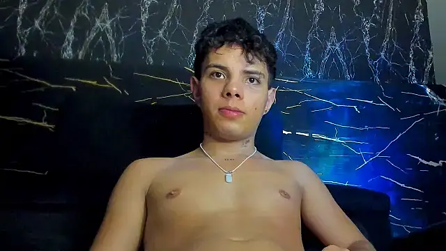 Alessandro_1610's Live XXX Chat