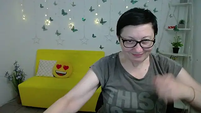 EmilyL0ve Live XXX-Chat