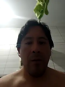 Yimicito: διαδικτυακό σόου στην κάμερα