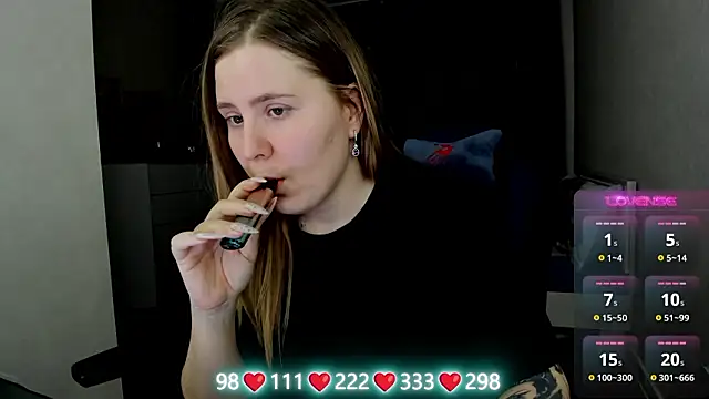 Olivia_Munk Adlı Modelin Canlı XXX Sohbeti