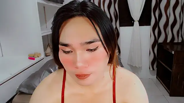 Chat XXX en directo de Ella_cummers