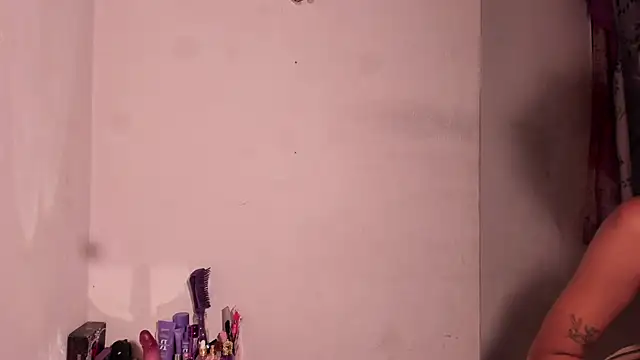 XXX chat uživo modela bad_girl_xxx