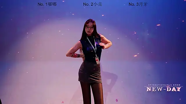 NEW-DAY Chat XXX live