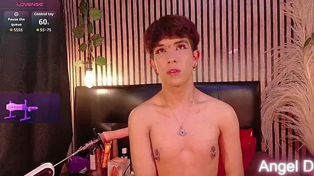 Angeldust19 Adlı Modelin Web Kamerası Şovu