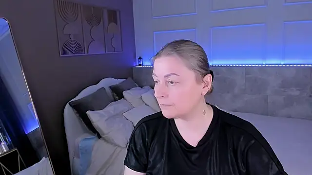 Chat XXX ao vivo de AlexandraKind